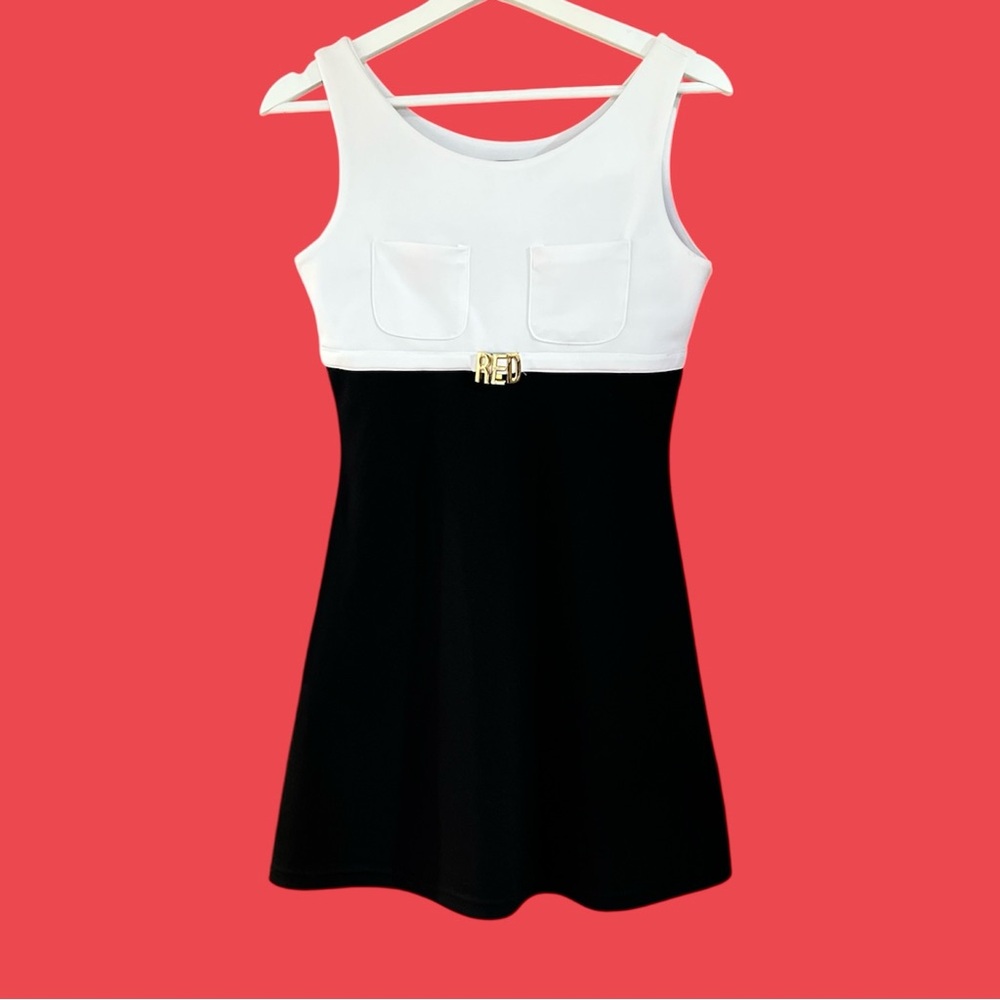 Cute Black and White Dress with 2 patch pockets and Gold Accent, EUC, S